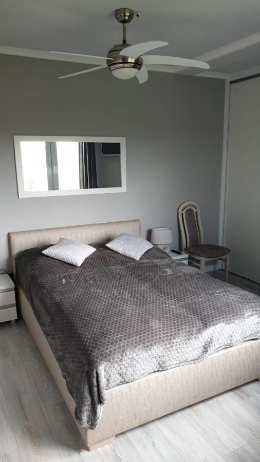 Apartamenty Podzamcze Walbrzych Bagian luar foto